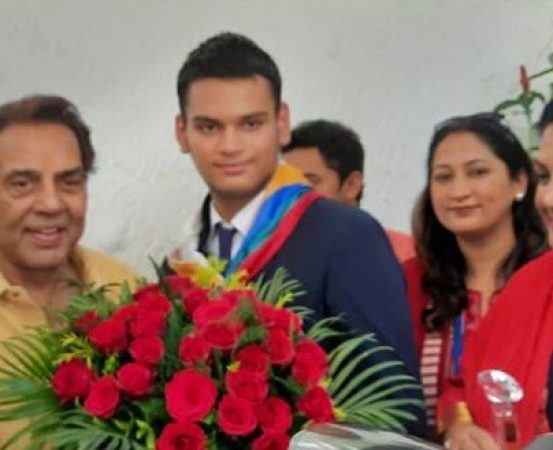 Interaction with Superstar Dharmendra